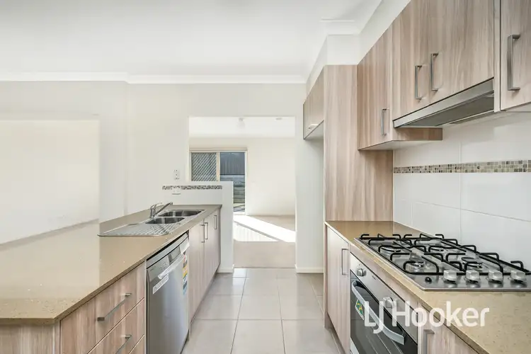 Seventh view of Homely house listing, 33 Havana Parade, Pakenham VIC 3810