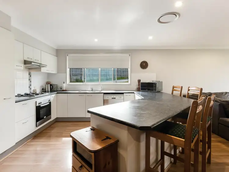 Fourth view of Homely house listing, 5 Galeff Place, Bolwarra Heights NSW 2320