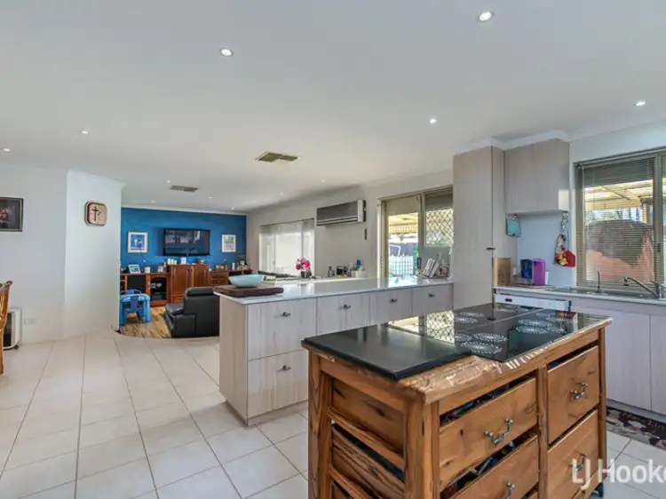 Fifth view of Homely house listing, 10 Dryandra Way, Thornlie WA 6108
