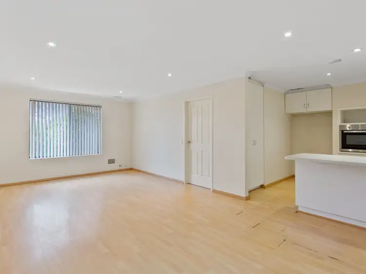 Sixth view of Homely house listing, 7 Moorhen Drive, Yangebup WA 6164