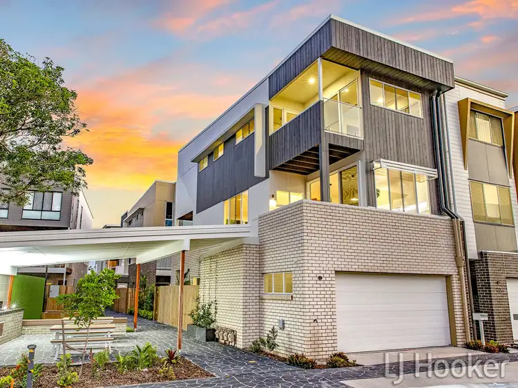 Main view of Homely townhouse listing, Unit 31/19 Governor Terrace, Murarrie QLD 4172