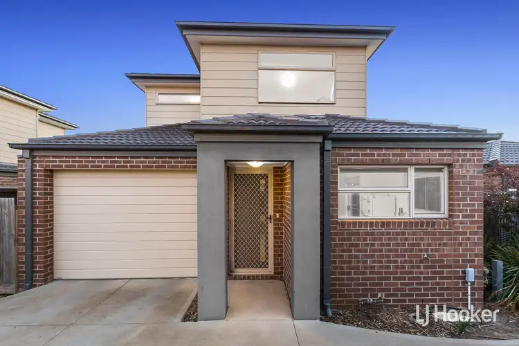 2/15 Parkfield Court, Deer Park VIC 3023