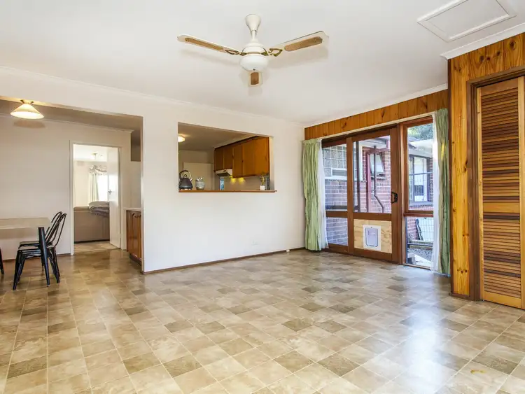 Fourth view of Homely house listing, 1/122 Manchester Road, Mooroolbark VIC 3138