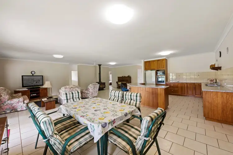 Fifth view of Homely house listing, 4 Melric Court, Geham QLD 4352