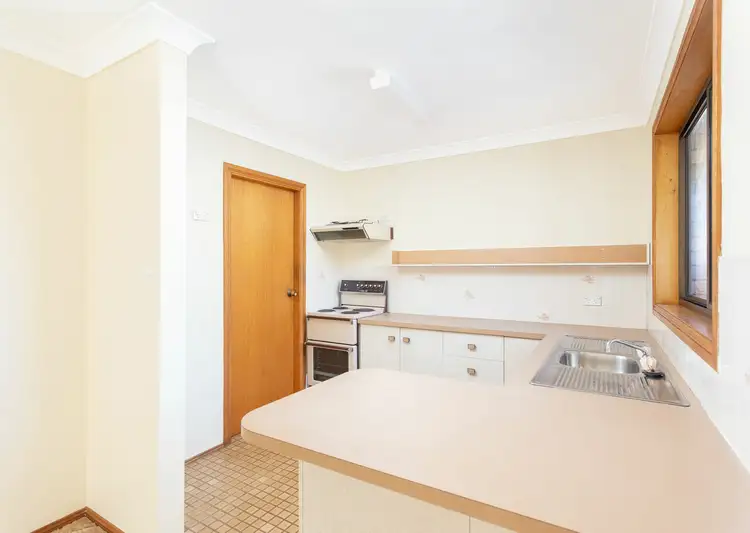 Fifth view of Homely unit listing, 2/9-11 Wyden Street, Old Bar NSW 2430