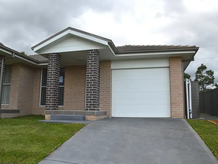 2/139 McMahon Way, Singleton NSW 2330