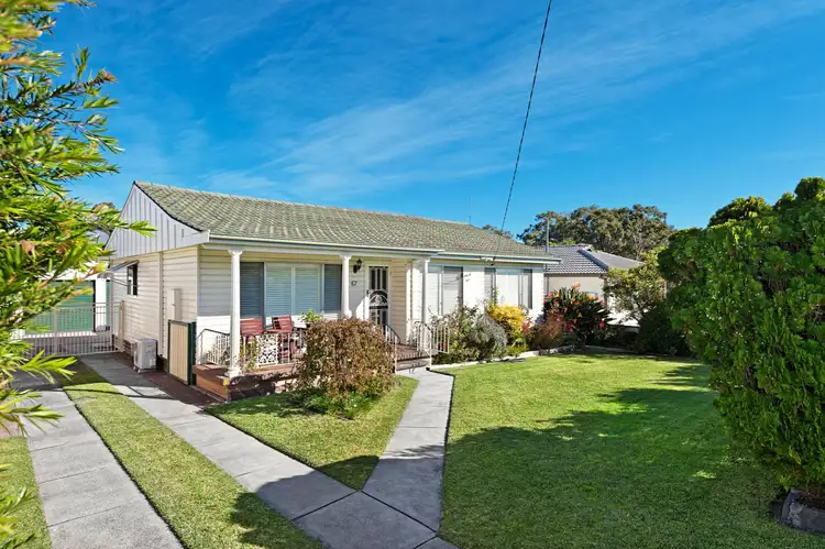 67 Sedgwick Avenue, Edgeworth NSW 2285