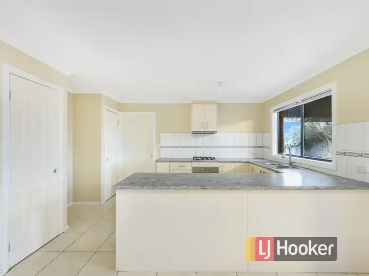 Sixth view of Homely house listing, 90 Majestic Boulevard, Cranbourne VIC 3977