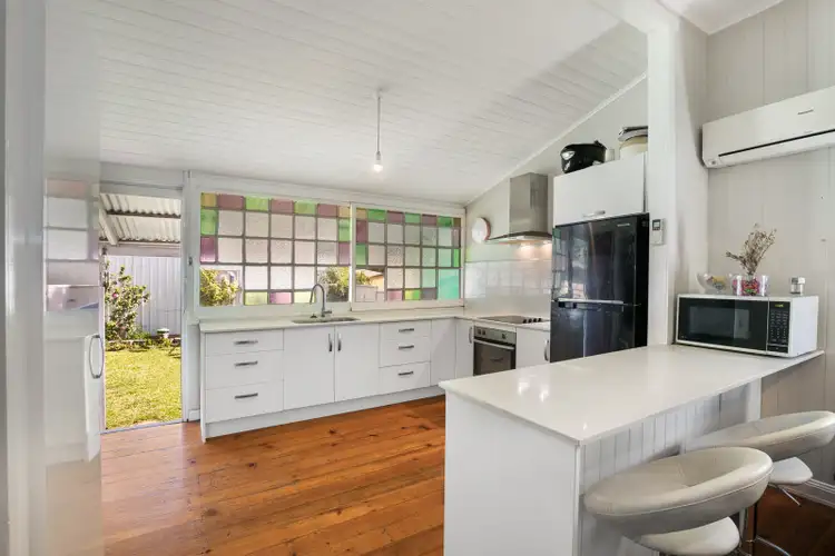 Second view of Homely house listing, 122 Queensport Road, Murarrie QLD 4172