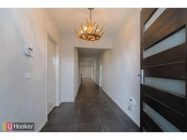 Third view of Homely house listing, 11 Merrica Court, Craigieburn VIC 3064