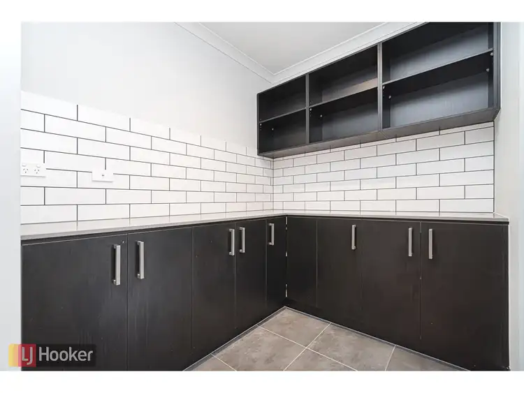 Seventh view of Homely house listing, 11 Merrica Court, Craigieburn VIC 3064