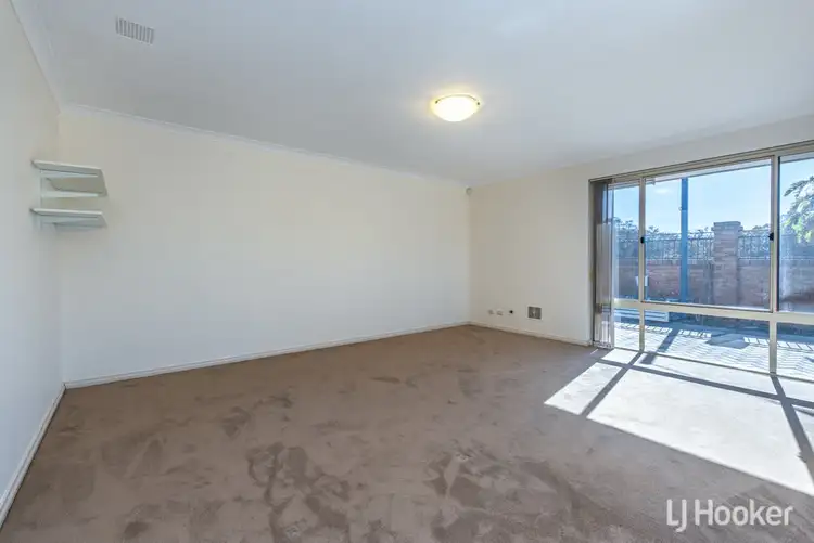 Sixth view of Homely villa listing, 21/7 Lester Drive, Thornlie WA 6108