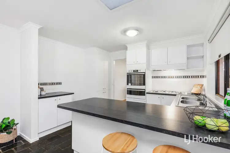 Fifth view of Homely house listing, 5 Quinn Court, Altona Meadows VIC 3028