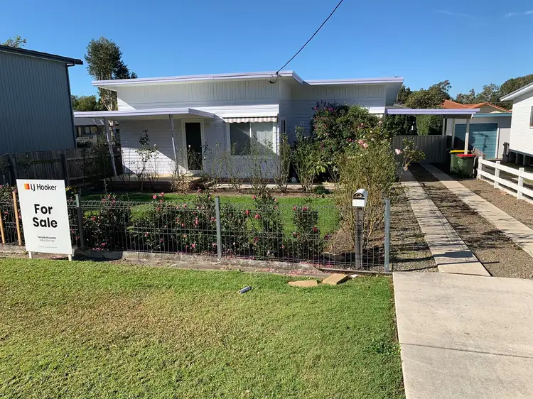 19 Lake Street, Laurieton NSW 2443