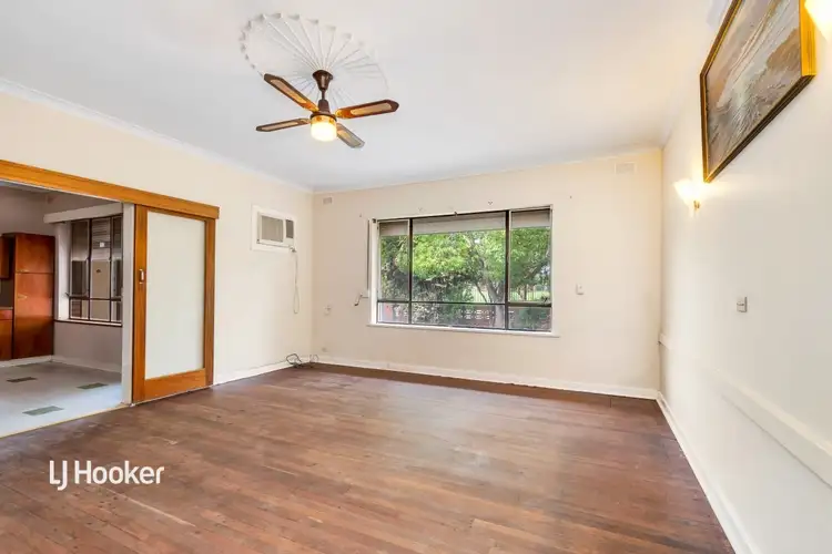 Second view of Homely house listing, 7 Mortess Street, Brahma Lodge SA 5109