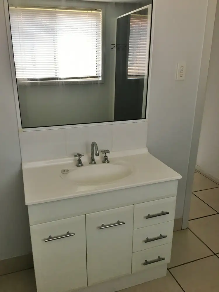 Sixth view of Homely unit listing, Unit 4/32-34 James Street, Kingaroy QLD 4610