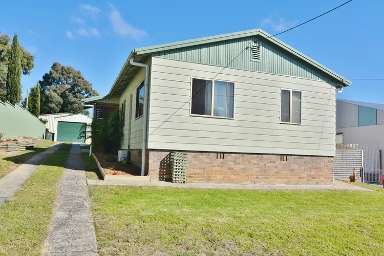26 Finlay Avenue, Lithgow NSW 2790