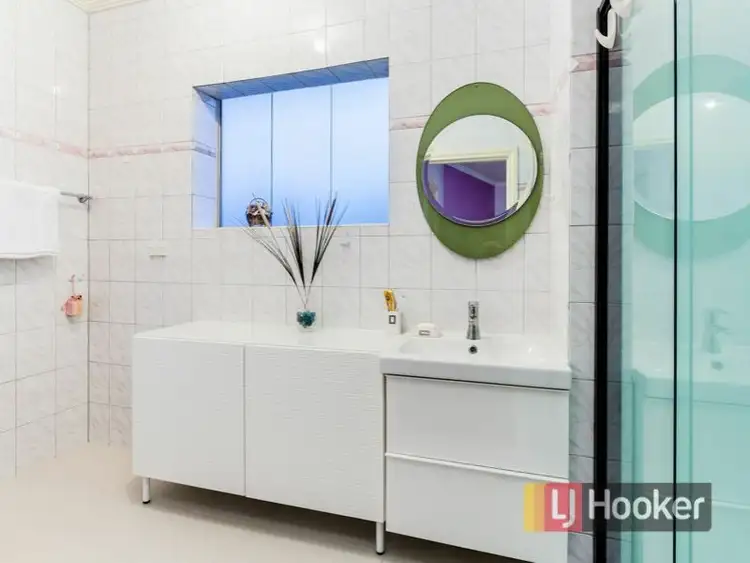 Sixth view of Homely house listing, 15 SKIPTON SQUARE, Endeavour Hills VIC 3802