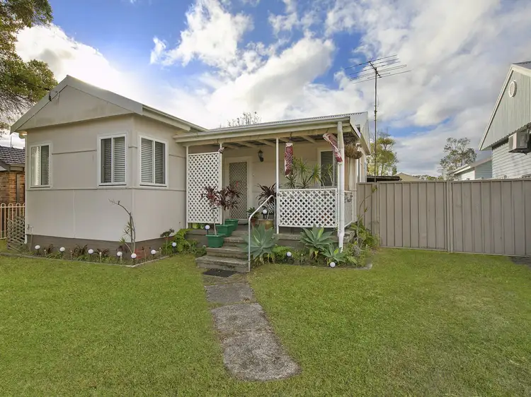 Second view of Homely house listing, 85 Diamond Head Drive, Budgewoi NSW 2262