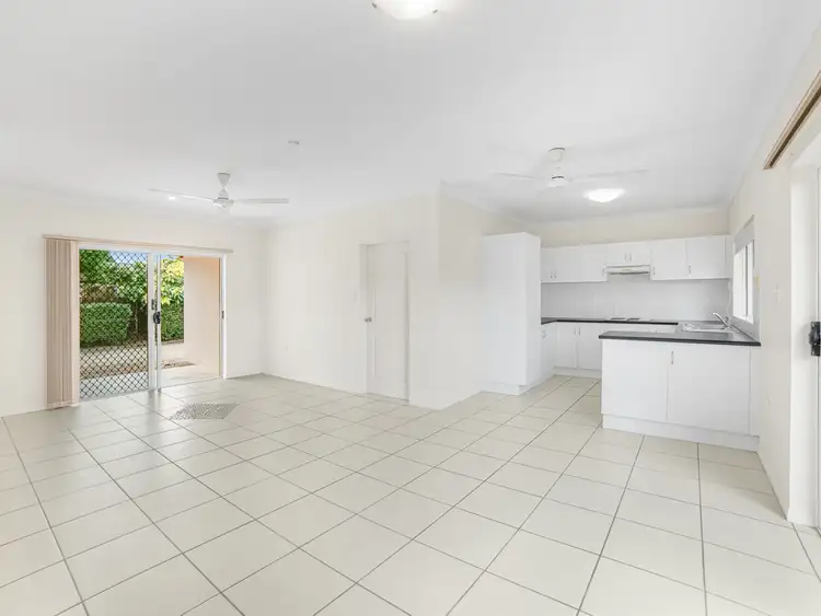 2/48 English Street, Manunda QLD 4870