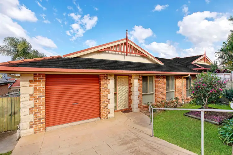 2/56 Morley Avenue, Bateau Bay NSW 2261