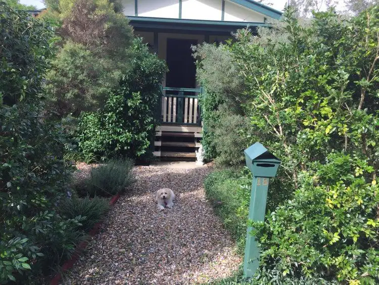 18 Camena Street, Macleay Island QLD 4184