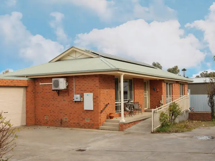 Main view of Homely townhouse listing, Unit 2/16 Bayley Street, Alexandra VIC 3714