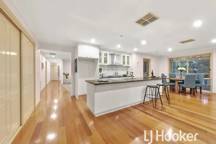 Second view of Homely house listing, 7 Lisson Court, Berwick VIC 3806