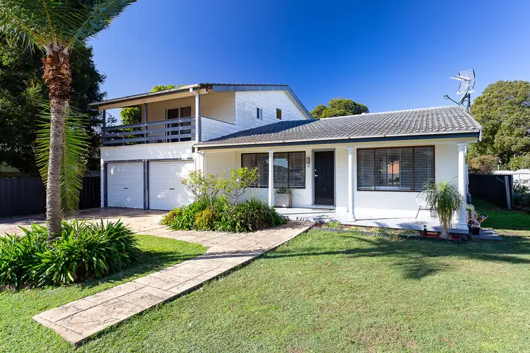 18 Jones Avenue, Warners Bay NSW 2282