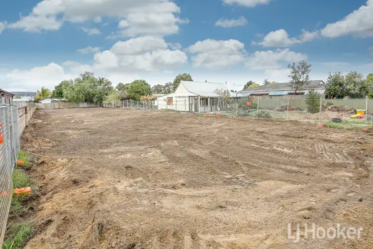 24 Bushby Street, Midvale WA 6056
