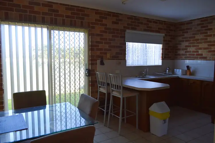 Sixth view of Homely unit listing, 1/122 York Street, Forbes NSW 2871