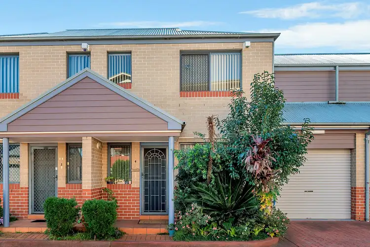 4/10-12 Fairlight Avenue, Fairfield NSW 2165