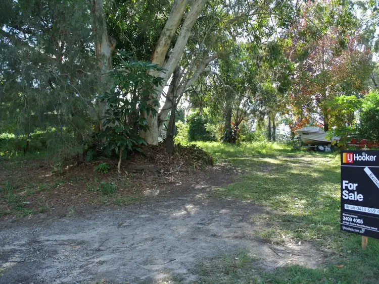 3 Cathy Street, Macleay Island QLD 4184