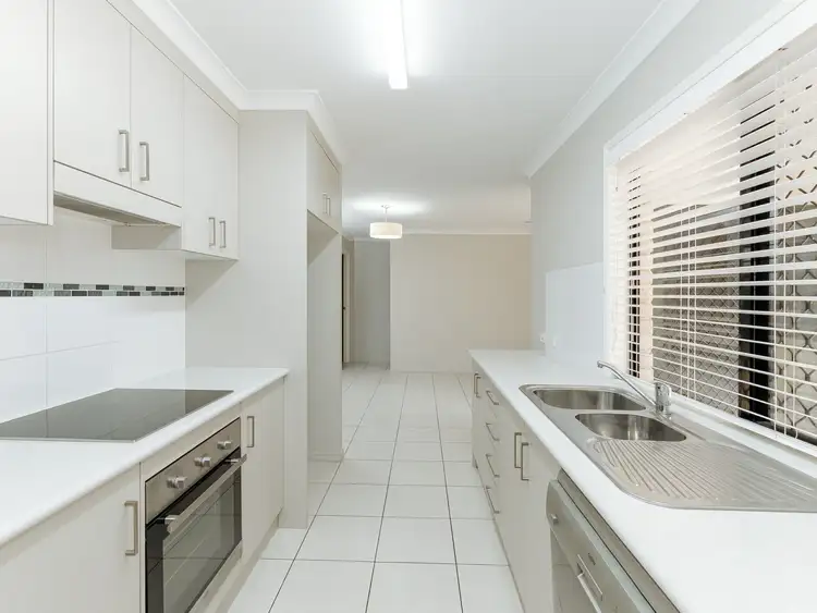 Third view of Homely house listing, 5 Gumnut Place, Kirkwood QLD 4680