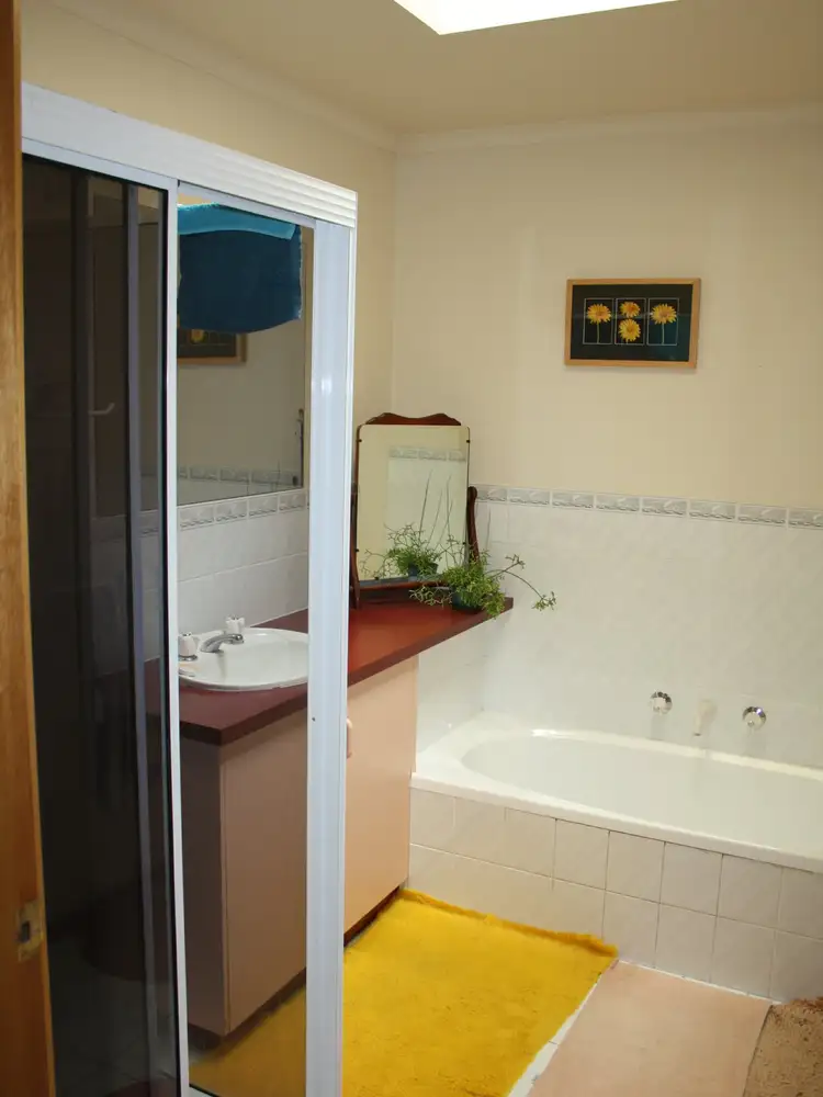 Sixth view of Homely unit listing, 3/58 Ligar Street, Bairnsdale VIC 3875