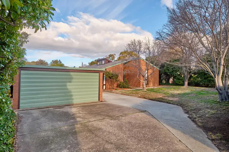 9 Sewell Place, Macgregor ACT 2615