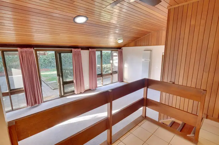 Fifth view of Homely house listing, 9 Sewell Place, Macgregor ACT 2615