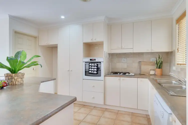 Fourth view of Homely house listing, 10 Bullala Court, Ngunnawal ACT 2913