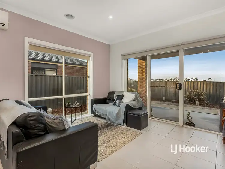 Fifth view of Homely house listing, 10 Brockwell Crescent, Manor Lakes VIC 3024