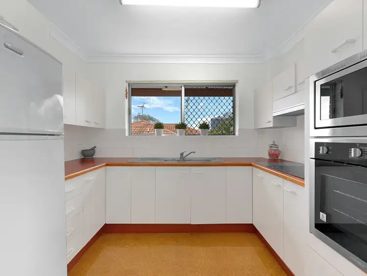 Fifth view of Homely unit listing, 6/26 Mansfield Street, Coorparoo QLD 4151