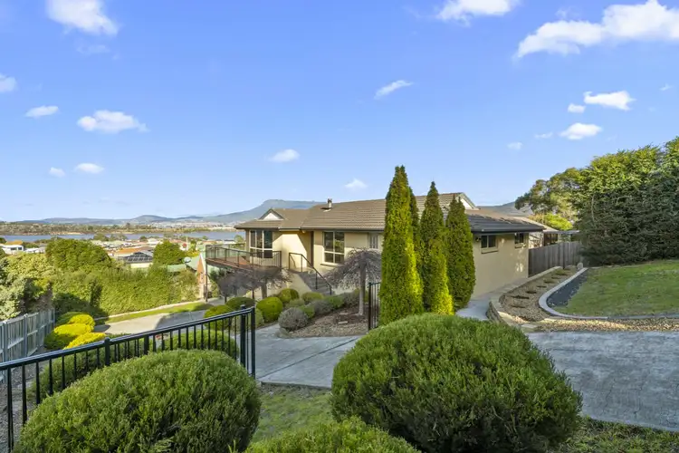 10 Grevillea Avenue, Old Beach TAS 7017