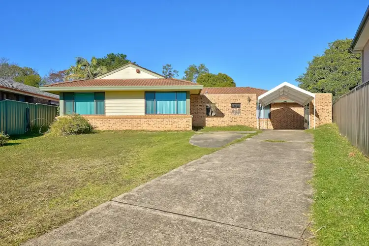 4 Mongon Place, St Helens Park NSW 2560