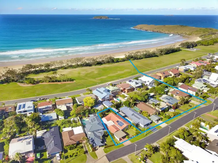 19 Blue Gum Avenue, Sandy Beach NSW 2456