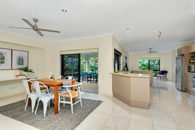 108 Springbrook Avenue, Redlynch QLD 4870