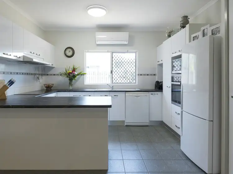 2/10 Mitre Street, Port Douglas QLD 4877