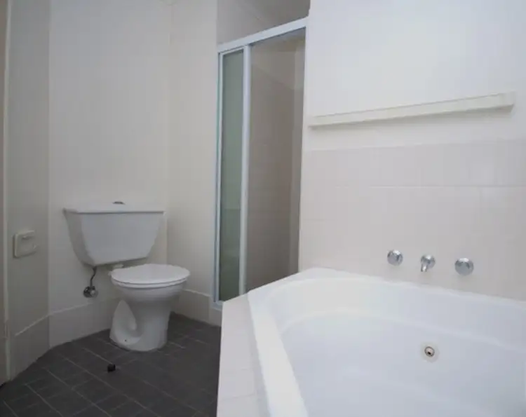 Fifth view of Homely apartment listing, 2/11 Marsden Street, Dickson ACT 2602