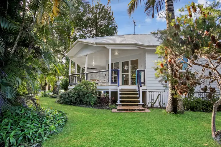 1 Ooyan Street, Coochiemudlo Island QLD 4184