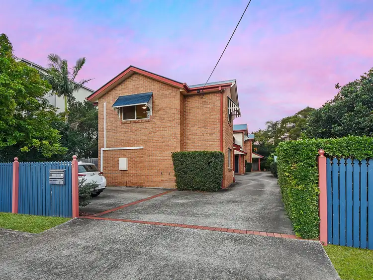 Main view of Homely townhouse listing, 1/7 Zenith Avenue, Chermside QLD 4032