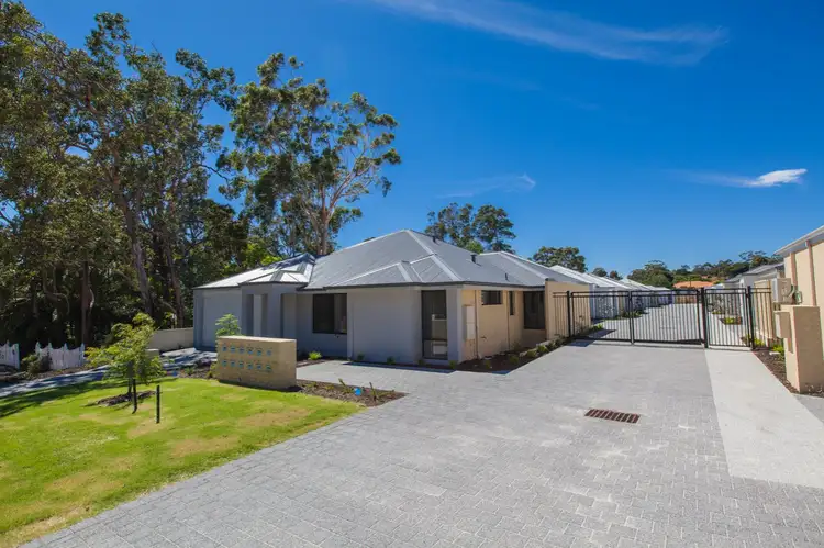 37 Boonooloo Road, Kalamunda WA 6076