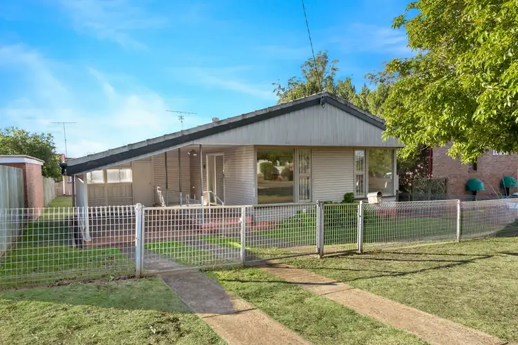 23 Hunter Street, Centenary Heights QLD 4350